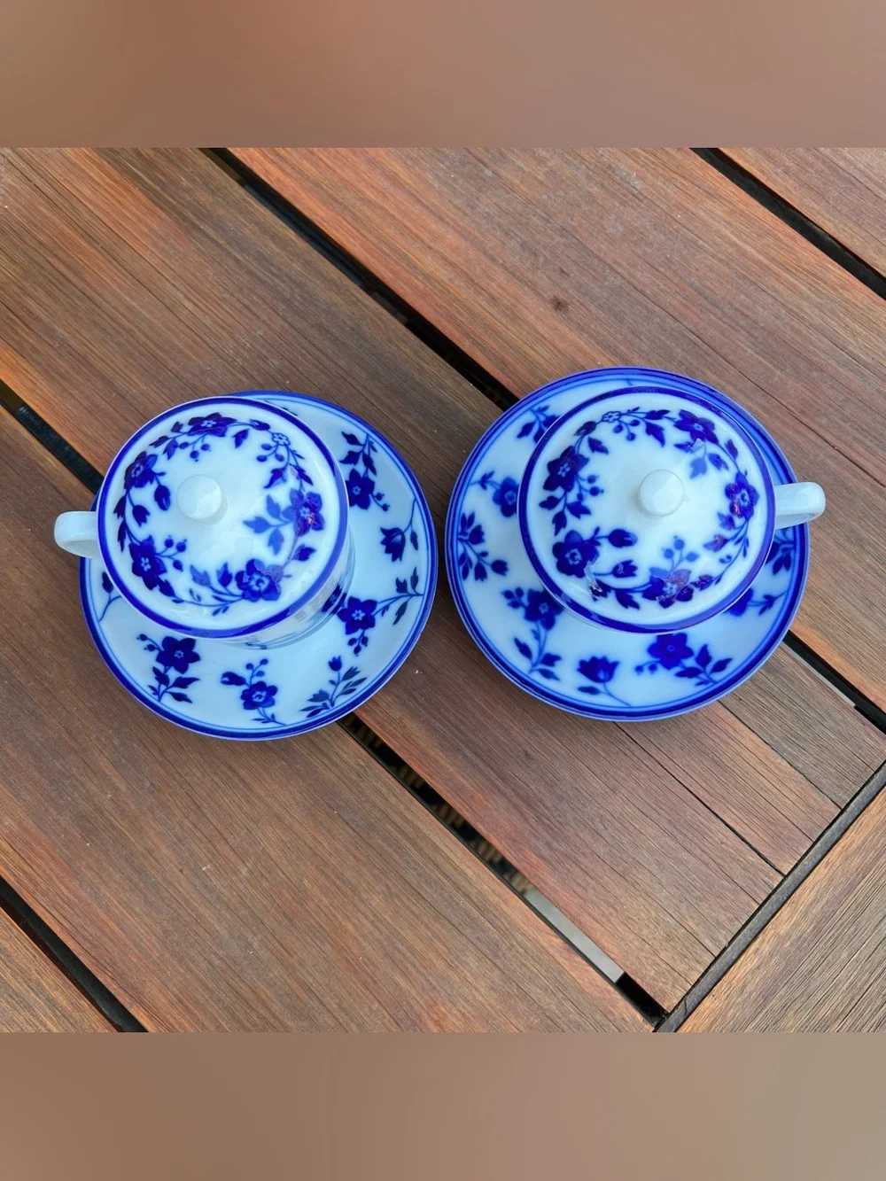 Set of Two Williams Sonoma Teacups with Lids Saucers Cobalt Blue Floral & White